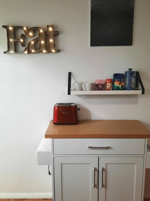 Pet Friendly Apartment Minutes From Nyc! Уэст-Нью-Йорк Экстерьер фото